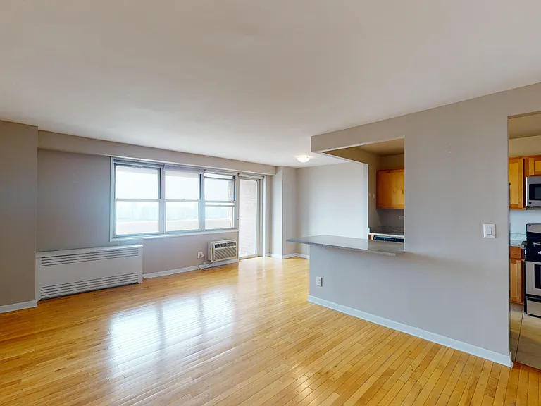 310 Greenwich St #36H — Photo 5
