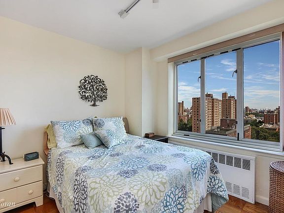 3rd image of 392 Central Park W APT 19F