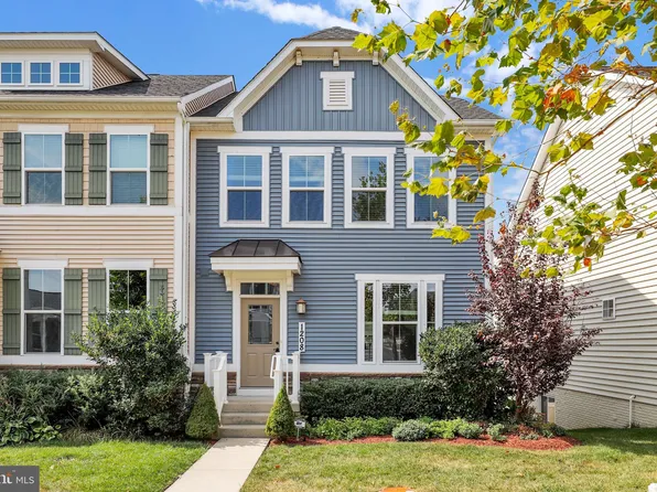 1208 Younkins Dr, Brunswick, MD 21716