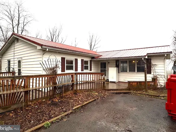 3821 Underwood Rd, Oakland, MD 21550