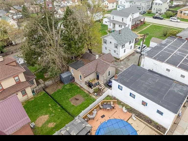 447 Steck St — Photo 33