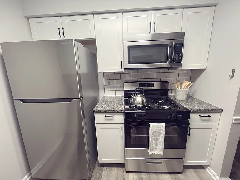 314 Georgia Ct #13 — Photo 2