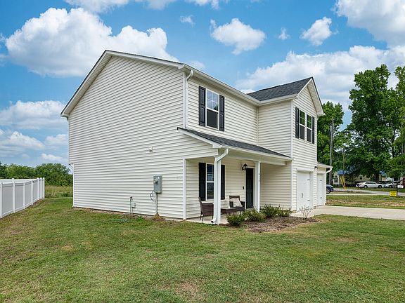 2nd image of 619 Wondertown Dr