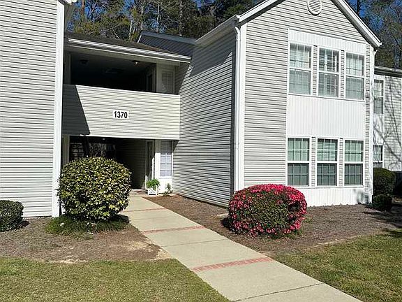 2nd image of 1370B Damon Dr