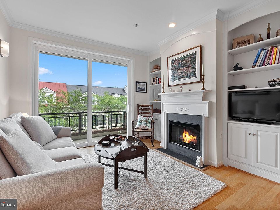 1st image of 621 N Saint Asaph St Unit 305