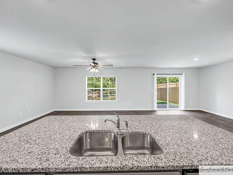 2128 Elmridge Rd — Photo 9