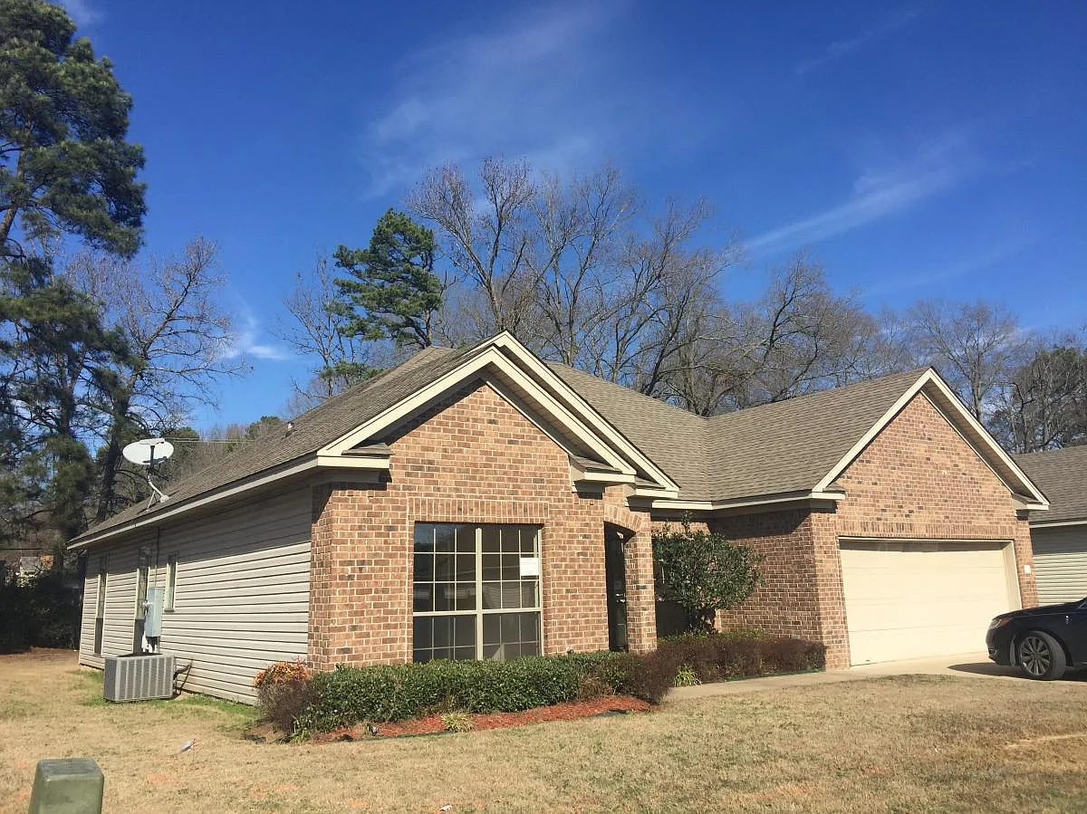 Building Photo - 48 Bentley Cir