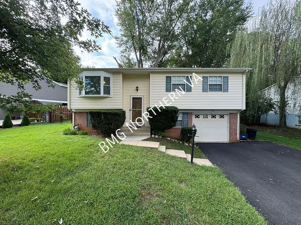 5365 Seneca Ct