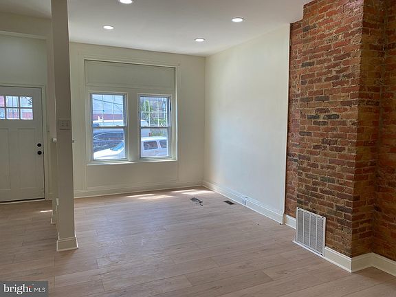 4th image of 823 N Hutton St
