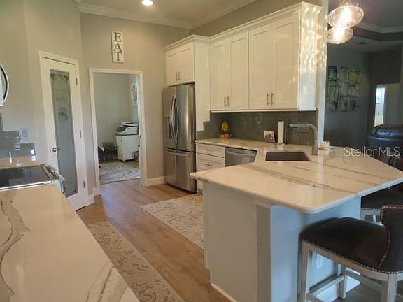 2nd image of 10797 NE 27th St