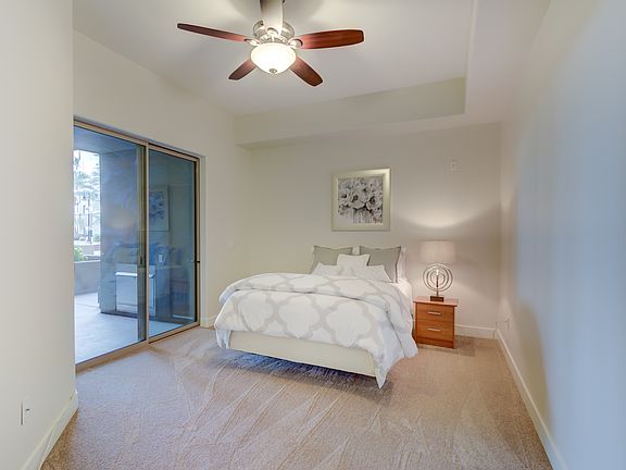 4th image of 945 E Playa Del Norte Dr