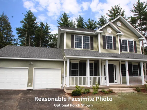 83 Lantern Drive, Sandown, NH 03873