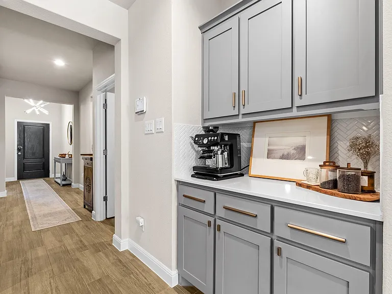 5505 Cypress Point Dr — Photo 27