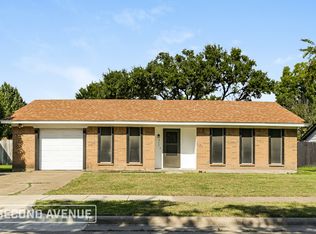 422 Southlake Dr, Forney, TX 75126