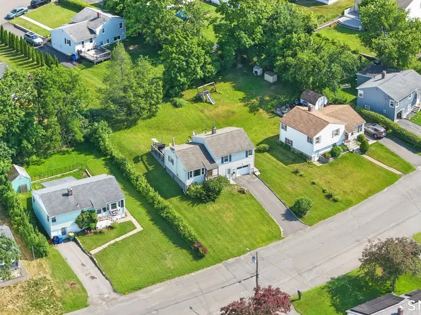 91 Mount Carmel Avenue, Waterbury, CT 06708