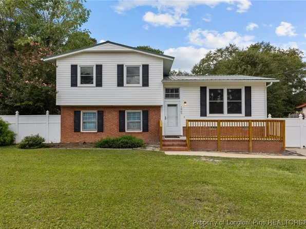 1806 Inverness Dr, Fayetteville, NC 28304