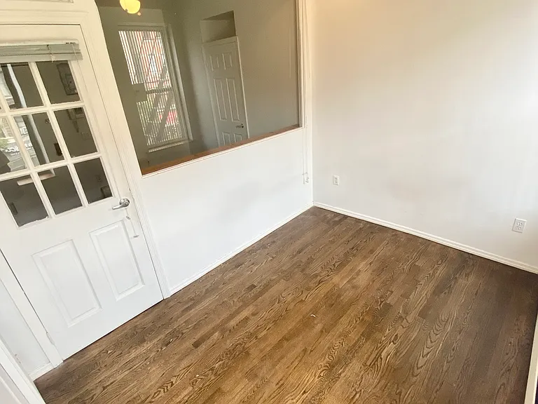 82 W 105th St #2J — Photo 3