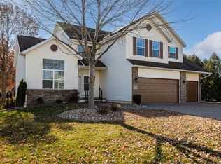 235 Revere Ct NE, Cedar Rapids, IA 52402