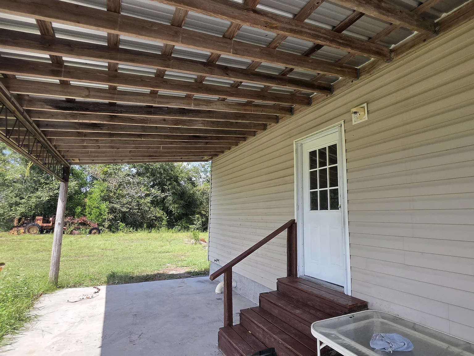 3 bed, 1800 sqft, $2,500 — Photo 3