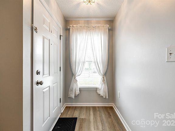 5th image of 413 Lexie Ln #92