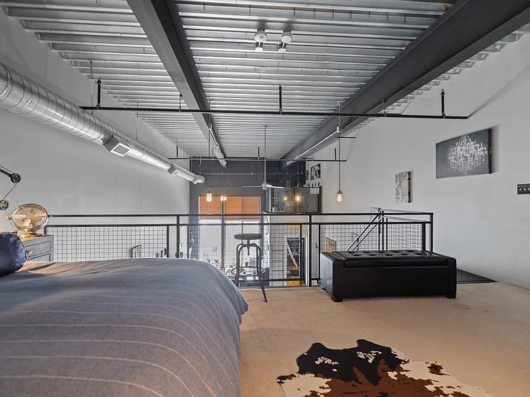 950 Broadway #27 — Photo 11