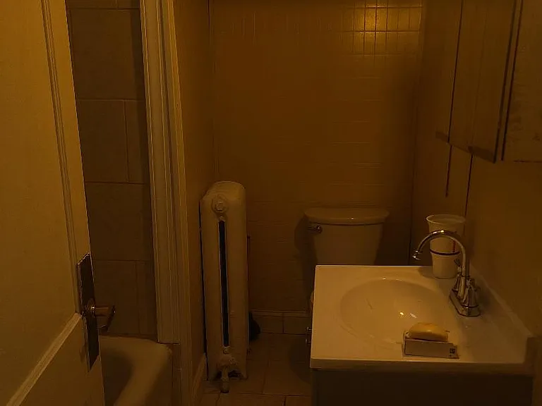 569 Geneva Ave — Photo 6