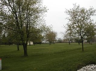 39172 N Green Bay Rd, Beach Park, IL 60087