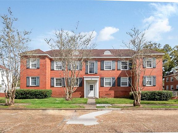 2nd image of 204 Summerville Ct