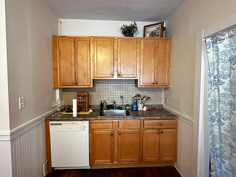 17 Hunnewell Ave #2 — Photo 8