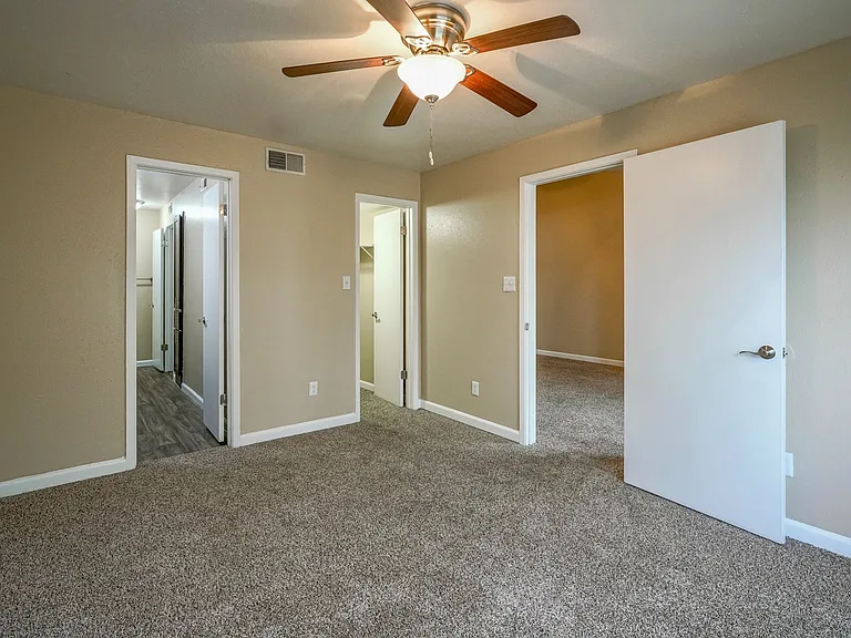 Silverado — Photo 18