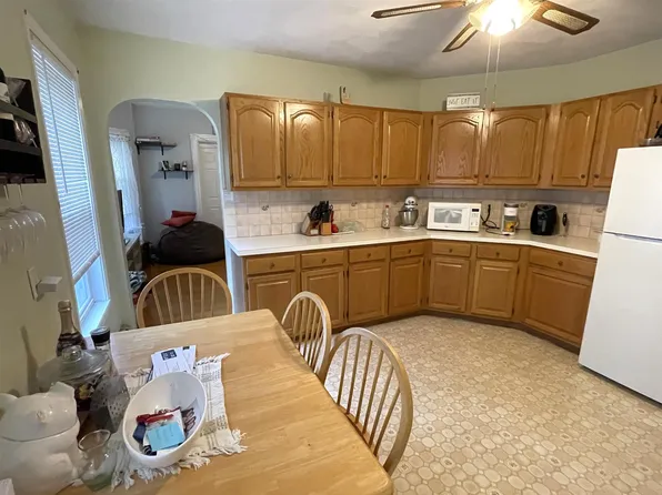 27 Ibbetson St #2, Somerville, MA 02143