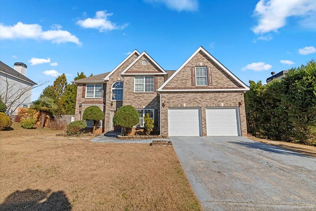 4 bed, 3.5 bath, 2836 sqft, $2,500 — Photo 1