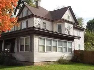 945 21st St, Rock Island, IL
