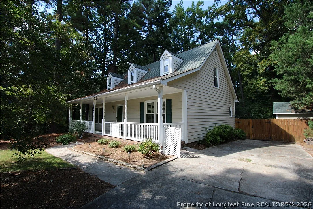 3 bed, 2.5 bath, 2019 sqft, $2,195 — Photo 2