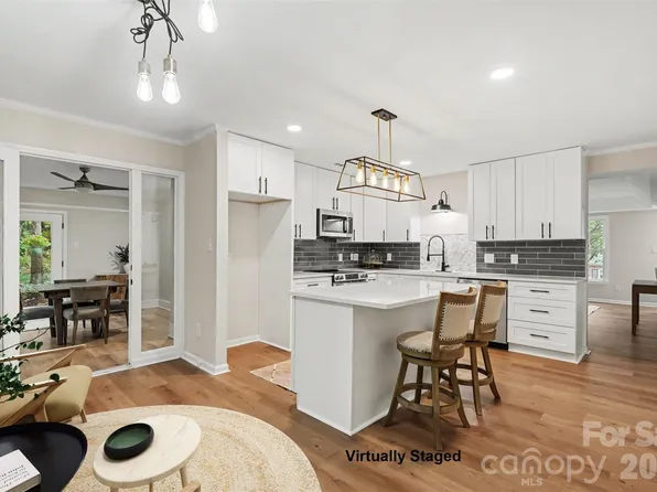 128 Ashbrook Dr, Fort Mill, SC 29715