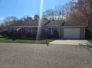 1407 Middle Road #265, Calverton, NY 11933