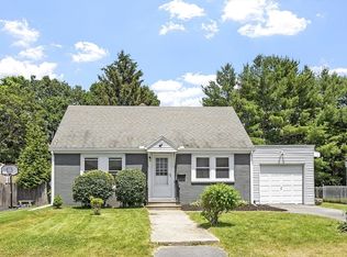 47 Hillside Ave, Webster, MA 01570