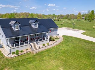 895 Thompson Ln, Mitchell, IN 47446