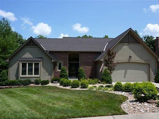 1st image of 404 NE Brockton Dr