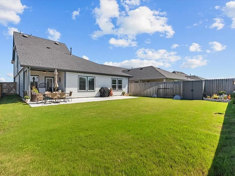 3109 Magnolia Pass Ln — Photo 37