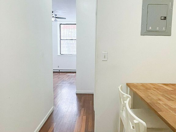 4th image of 51 Clifton Pl #1C