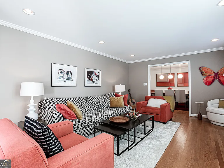 485 Riverside Pkwy — Photo 15