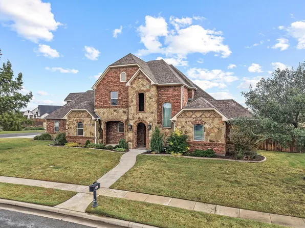 1131 Fountain Creek Blvd, Pottsboro, TX 75076