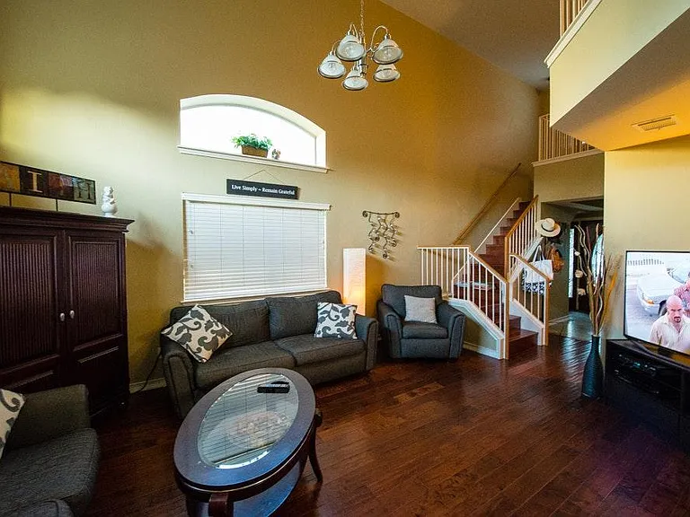 2216 Billy Fiske Ln — Photo 1