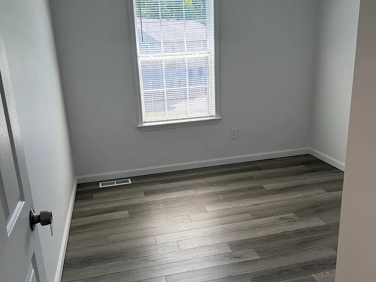 1009 Cody Dr — Photo 9