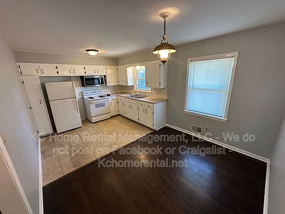 5th image of 10109 E 74th Ter