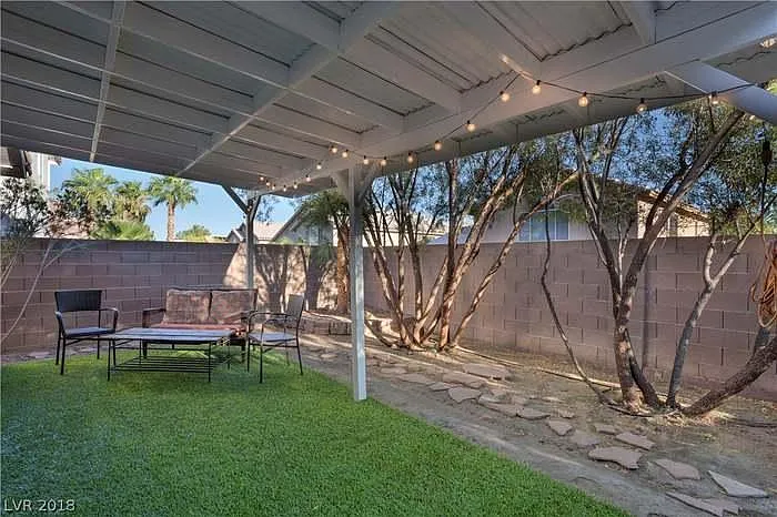 9875 Pioneer Ave — Photo 13