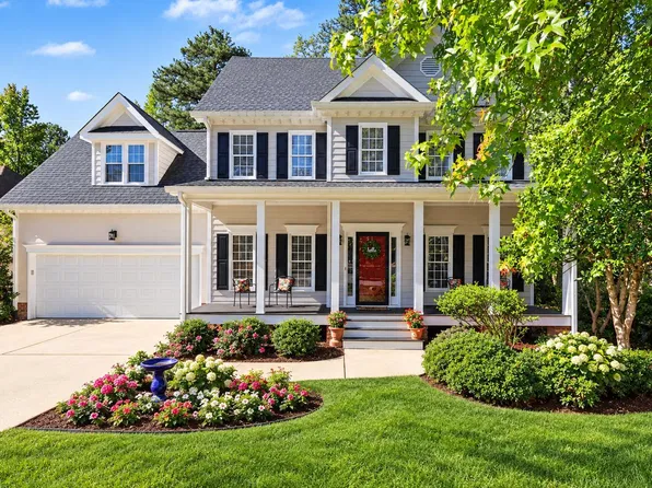 208 Wild Holly Ln, Holly Springs, NC 27540