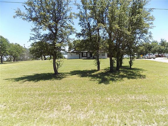 2nd image of 131 Old Ln