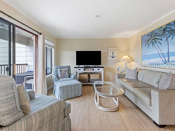 4th image of 40 Folly Field Rd Unit 330